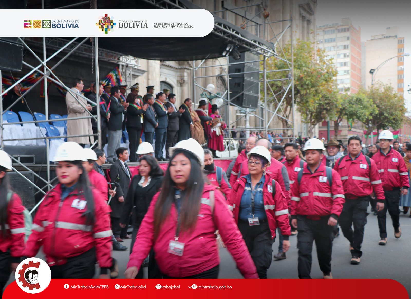 Desfile Cívico-Militar en conmemoración a los CCXV! años de la gesta libertaria de La Paz